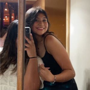 Meet your Posher, Daniella